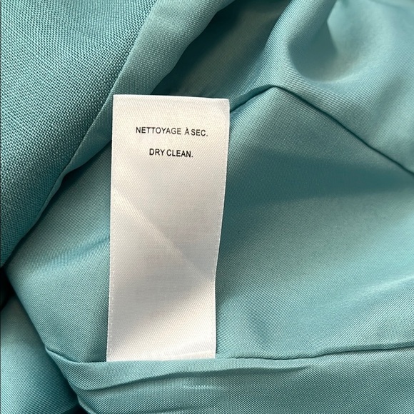 DYNAMITE NWOT Kora Cropped Linen Blazer Lined, size L - Picture 13 of 13